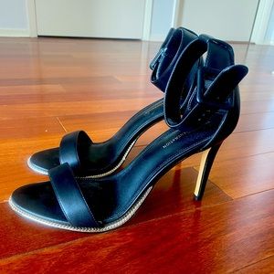 Black 4” Heels with gold accent